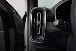 Volvo XC40 B3 163cv Plus Dark Auto completo