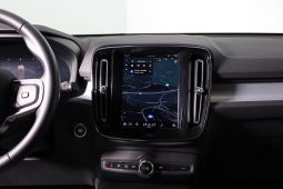 Volvo XC40 B3 163cv Plus Dark Auto completo