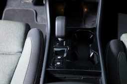 Volvo XC40 B3 163cv Plus Dark Auto completo