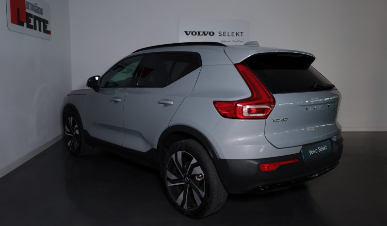 Volvo XC40 B3 163cv Plus Dark Auto completo