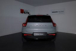 Volvo XC40 B3 163cv Plus Dark Auto completo