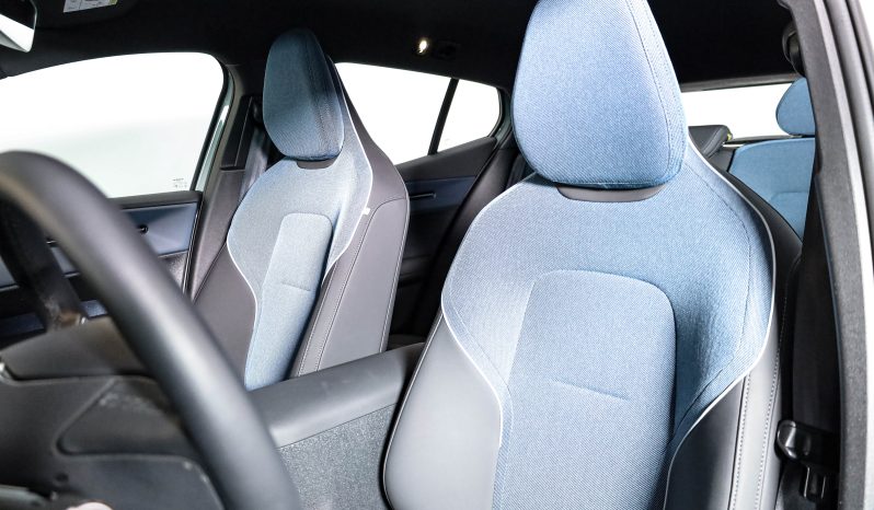 Volvo EX30 69 kWh Single Motor Exten Range 272 Plus completo