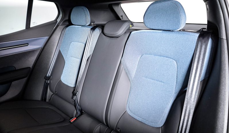 Volvo EX30 69 kWh Single Motor Exten Range 272 Plus completo