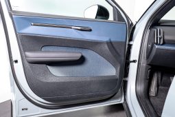 Volvo EX30 69 kWh Single Motor Exten Range 272 Plus completo