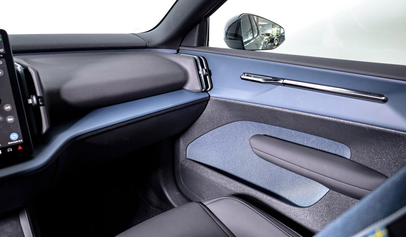 Volvo EX30 69 kWh Single Motor Exten Range 272 Plus completo