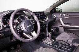 Kia XCeed 1.0 T-GDi 6MT DYNAMIC completo