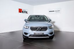 Volvo XC40 1.5 T3 156 Momentum Tech Edition completo