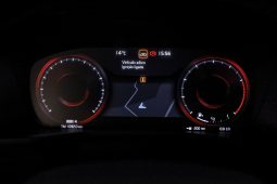 Volvo XC40 1.5 T3 156 Momentum Tech Edition completo