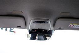 Volvo XC40 1.5 T3 156 Momentum Tech Edition completo