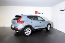 Volvo XC40 1.5 T3 156 Momentum Tech Edition completo