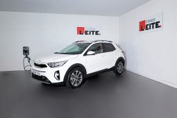 Kia STONIC 1.0T-GDI 6MT DRIVE completo