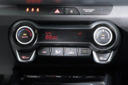 Kia STONIC 1.0T-GDI 6MT DRIVE completo