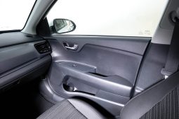 Kia STONIC 1.0T-GDI 6MT DRIVE completo