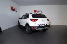 Kia STONIC 1.0T-GDI 6MT DRIVE completo