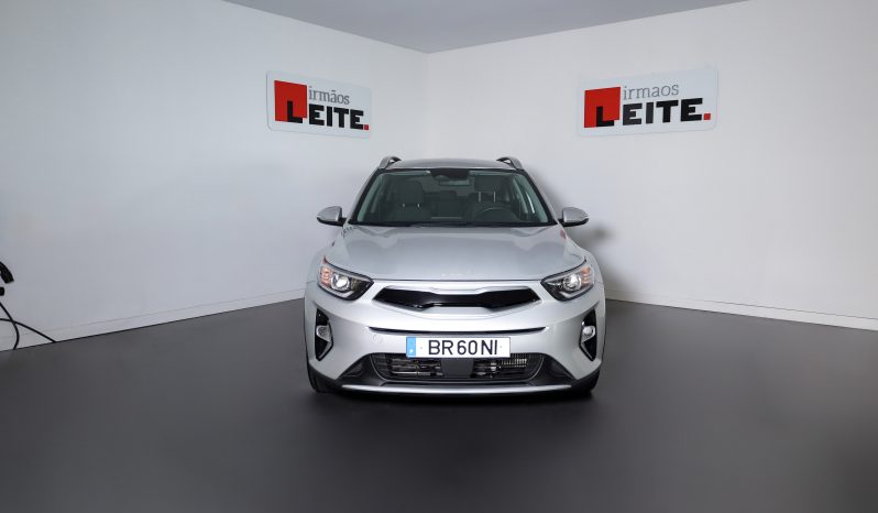 Kia STONIC 1.0T-GDI 6MT DRIVE completo