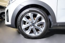 Kia STONIC 1.0T-GDI 6MT DRIVE completo