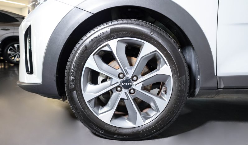 Kia STONIC 1.0T-GDI 6MT DRIVE completo