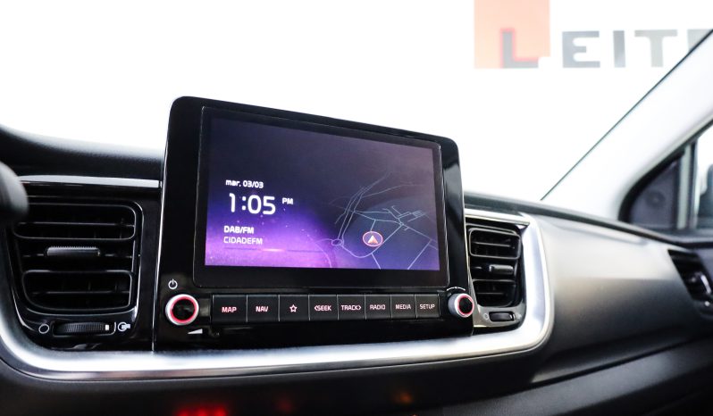 Kia STONIC 1.0T-GDI 6MT DRIVE completo