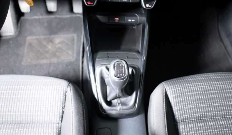 Kia STONIC 1.0T-GDI 6MT DRIVE completo