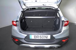Kia STONIC 1.0T-GDI 6MT DRIVE completo