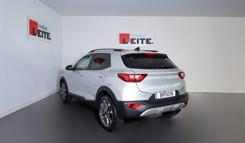 Kia STONIC 1.0T-GDI 6MT DRIVE completo