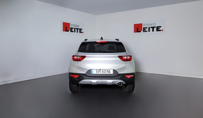 Kia STONIC 1.0T-GDI 6MT DRIVE completo