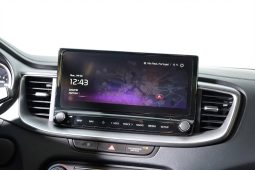 Kia XCeed 1.0 T-GDi 6MT DYNAMIC completo