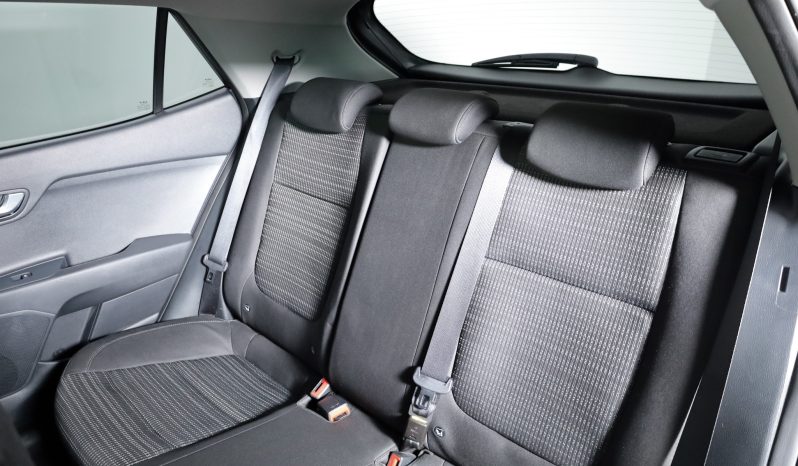 Kia STONIC 1.0T-GDI 6MT DRIVE completo