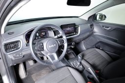 Kia STONIC 1.0T-GDI 6MT DRIVE completo
