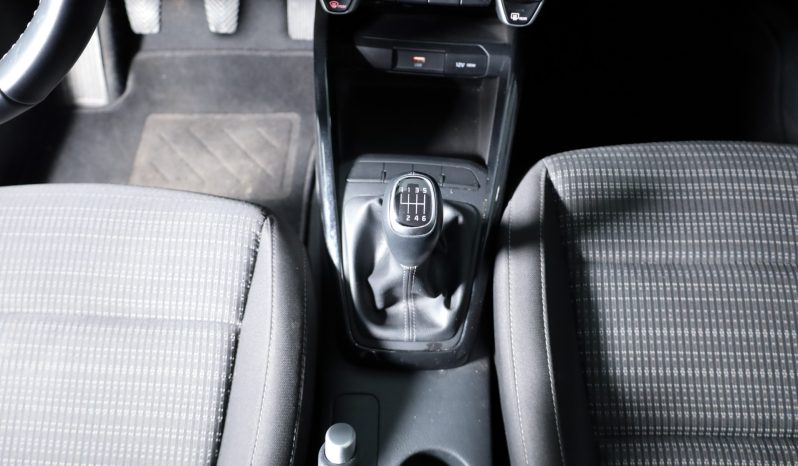 Kia STONIC 1.0T-GDI 6MT DRIVE completo