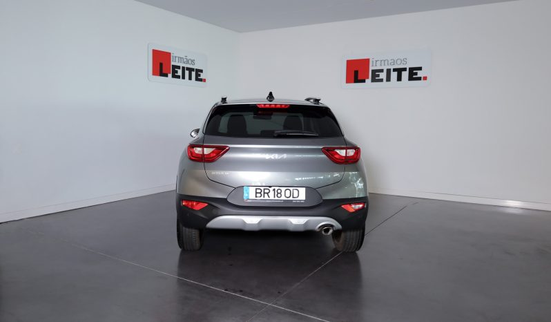 Kia STONIC 1.0T-GDI 6MT DRIVE completo