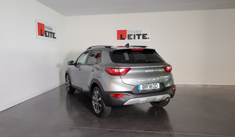 Kia STONIC 1.0T-GDI 6MT DRIVE completo