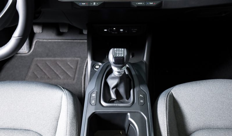 Kia k4 Tech completo