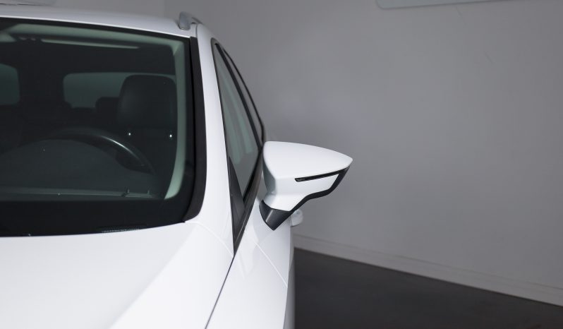 SEAT LEON SPORTSTOURER 2.0 TDI DSG completo