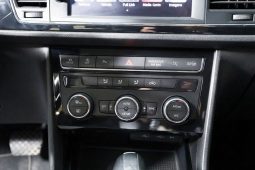 SEAT LEON SPORTSTOURER 2.0 TDI DSG completo