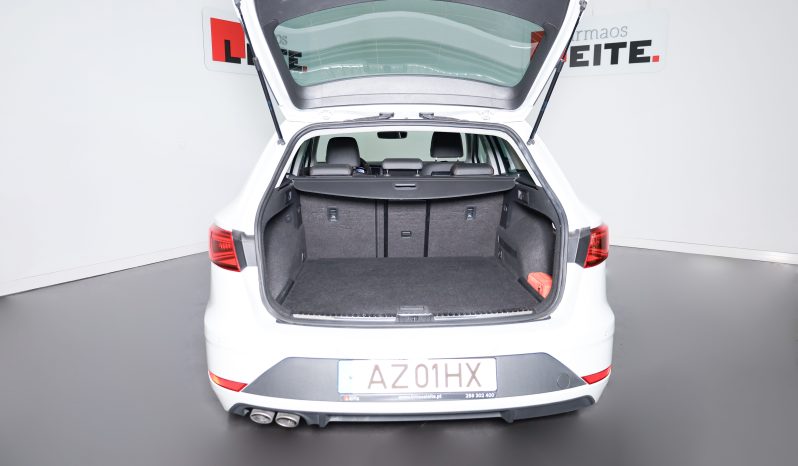 SEAT LEON SPORTSTOURER 2.0 TDI DSG completo