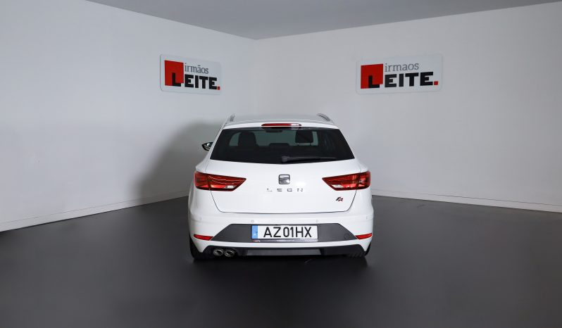 SEAT LEON SPORTSTOURER 2.0 TDI DSG completo