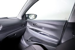 Hyundai Bayon 1.0 T-GDi DCT Premium MY21 completo