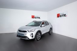Kia STONIC 1.0T-GDI 6MT DRIVE completo