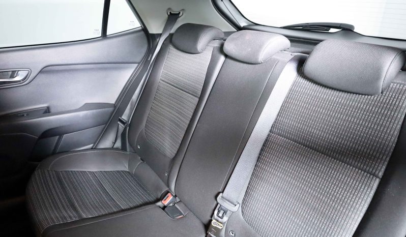 Kia STONIC 1.0T-GDI 6MT DRIVE completo