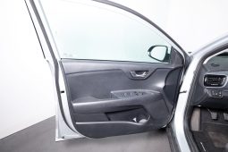 Kia STONIC 1.0T-GDI 6MT DRIVE completo