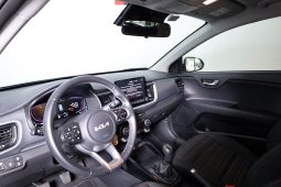 Kia STONIC 1.0T-GDI 6MT DRIVE completo