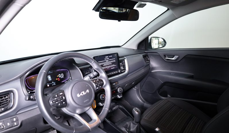 Kia STONIC 1.0T-GDI 6MT DRIVE completo