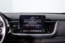 Kia STONIC 1.0T-GDI 6MT DRIVE completo