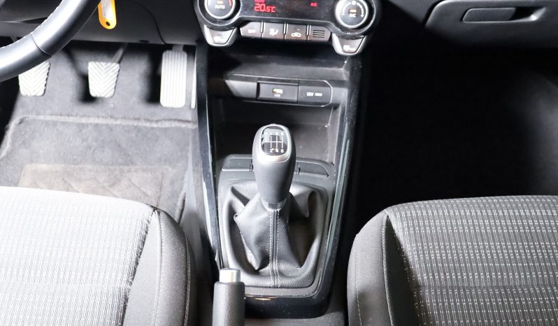 Kia STONIC 1.0T-GDI 6MT DRIVE completo