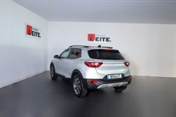 Kia STONIC 1.0T-GDI 6MT DRIVE completo