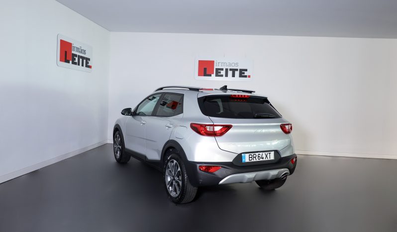 Kia STONIC 1.0T-GDI 6MT DRIVE completo