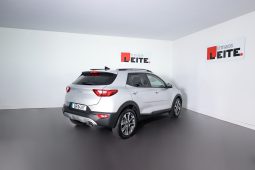 Kia STONIC 1.0T-GDI 6MT DRIVE completo