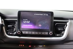 Kia STONIC 1.0T-GDI 6MT DRIVE completo