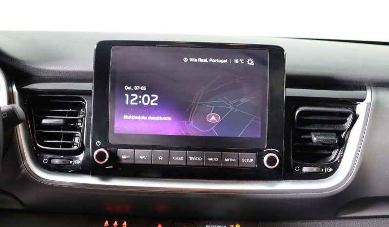 Kia STONIC 1.0T-GDI 6MT DRIVE completo